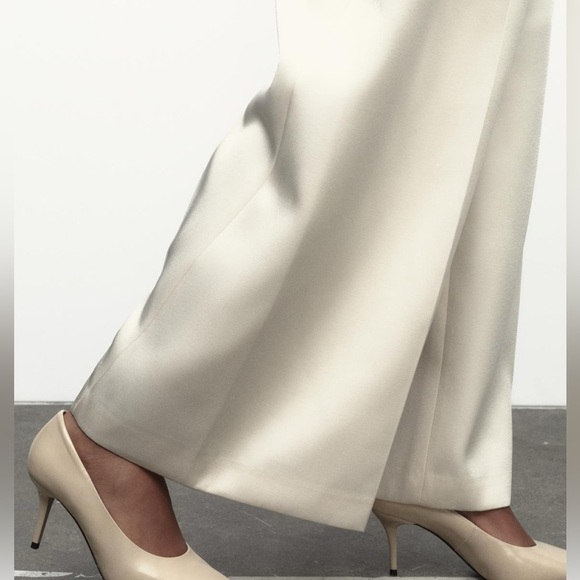 BRAND NEW ZARA LEATHER HEELS 38 with tag on (no box )! - Picture 2 of 12